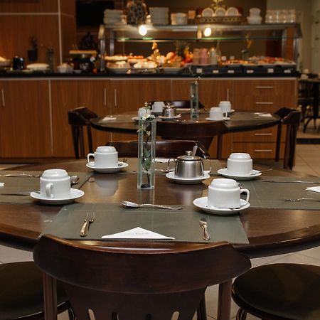 Bristol Centro Civico Curitiba Hotel Екстериор снимка
