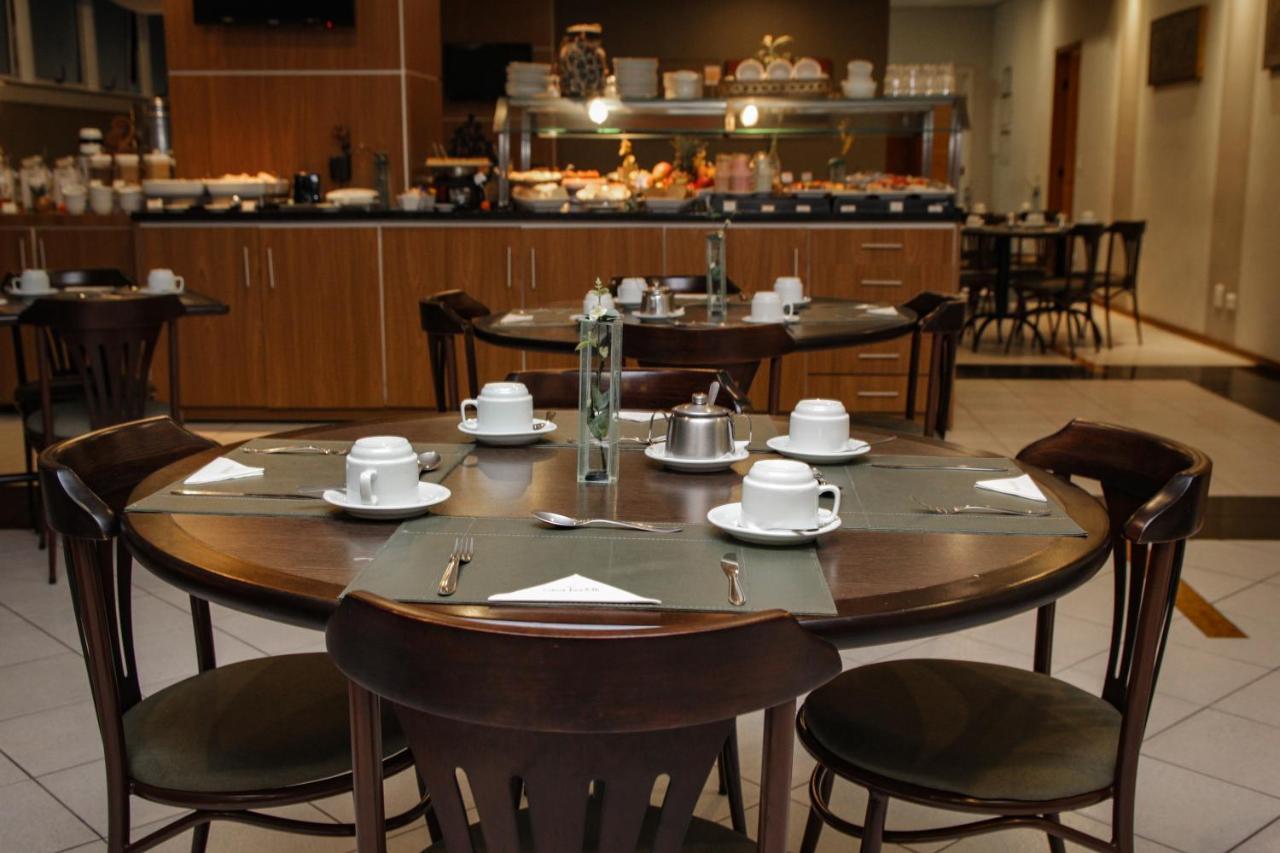 Bristol Centro Civico Curitiba Hotel Екстериор снимка