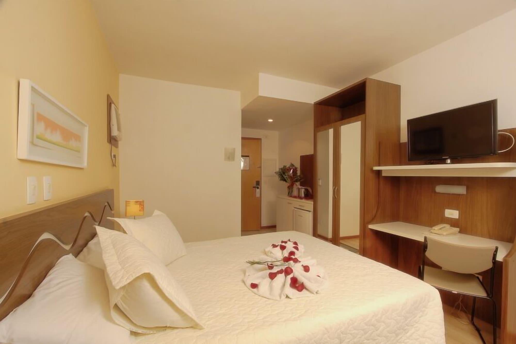 Bristol Centro Civico Curitiba Hotel Екстериор снимка