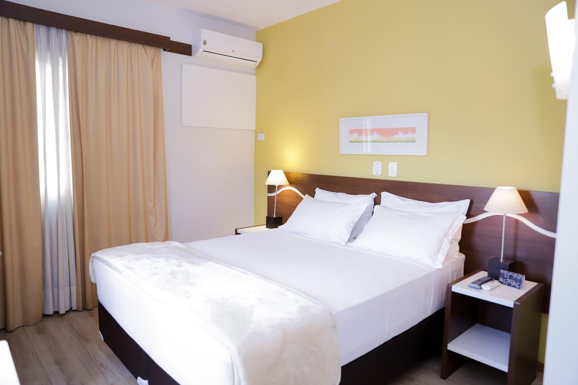Bristol Centro Civico Curitiba Hotel Екстериор снимка