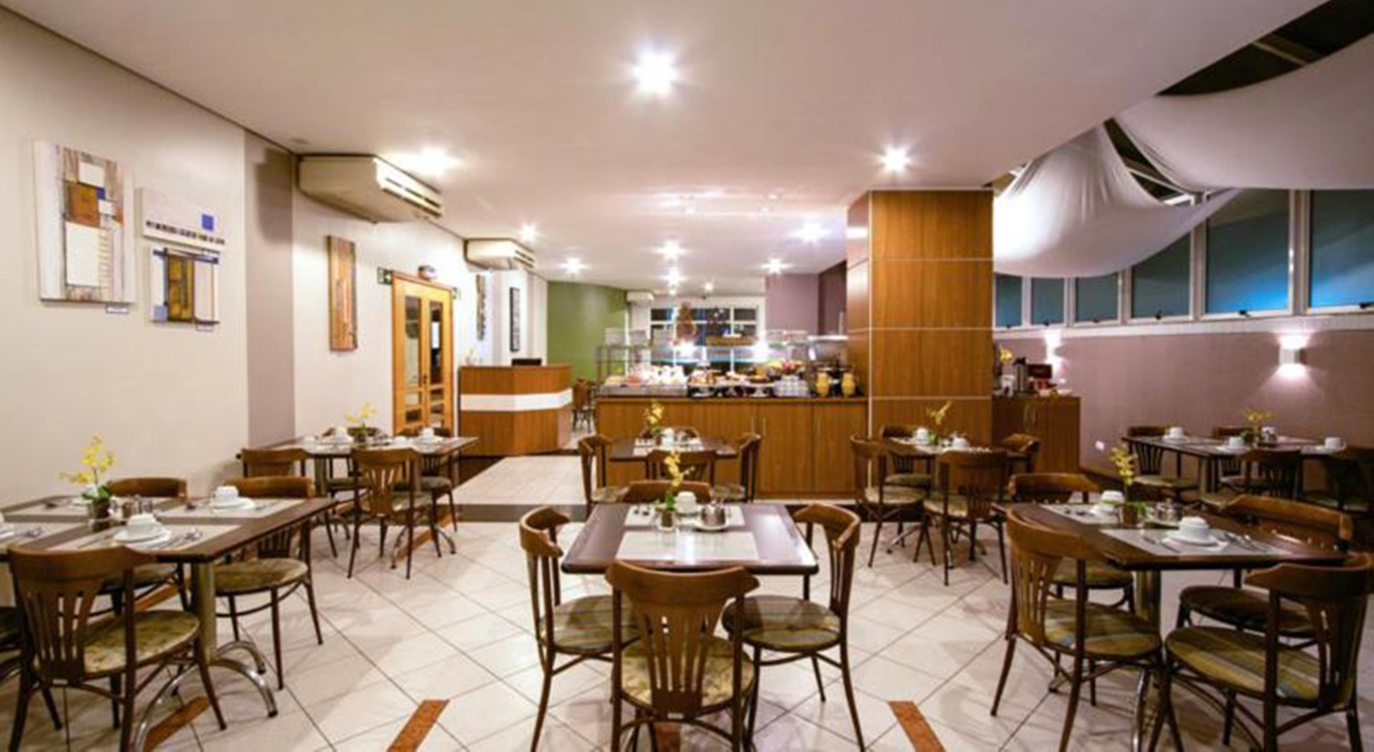 Bristol Centro Civico Curitiba Hotel Екстериор снимка