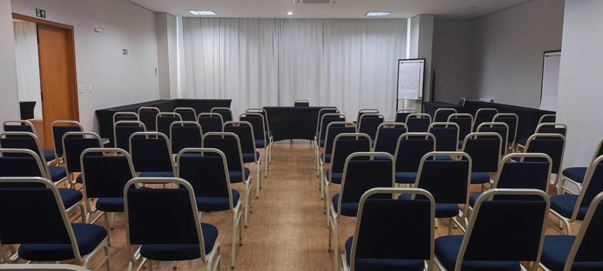 Bristol Centro Civico Curitiba Hotel Екстериор снимка