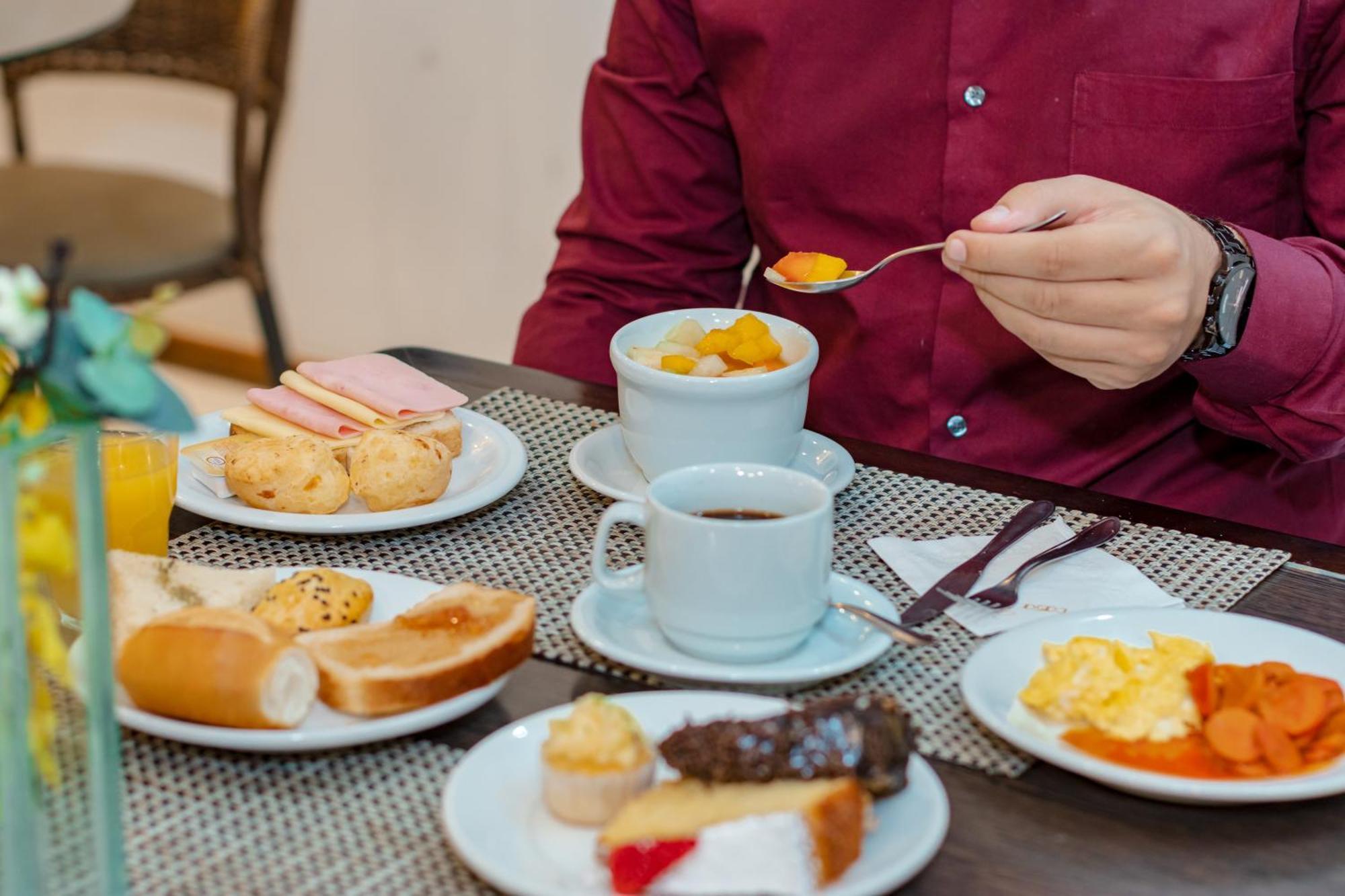Bristol Centro Civico Curitiba Hotel Екстериор снимка