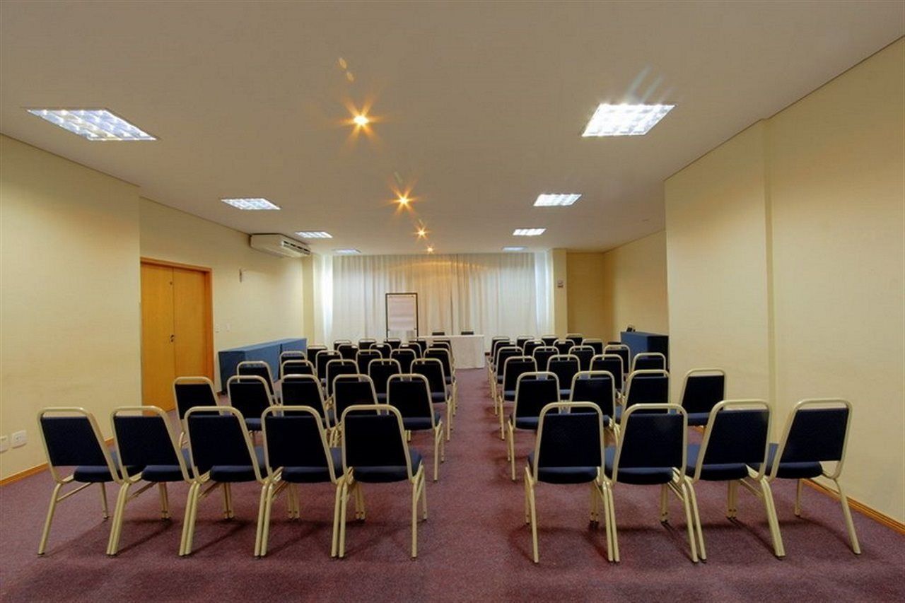 Bristol Centro Civico Curitiba Hotel Екстериор снимка