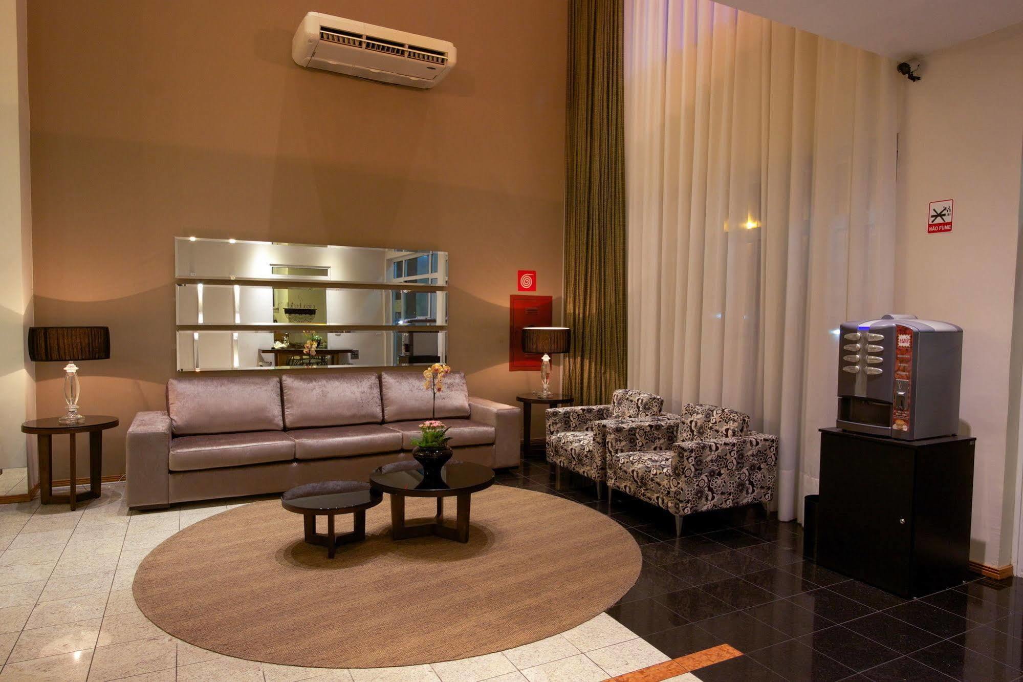 Bristol Centro Civico Curitiba Hotel Екстериор снимка