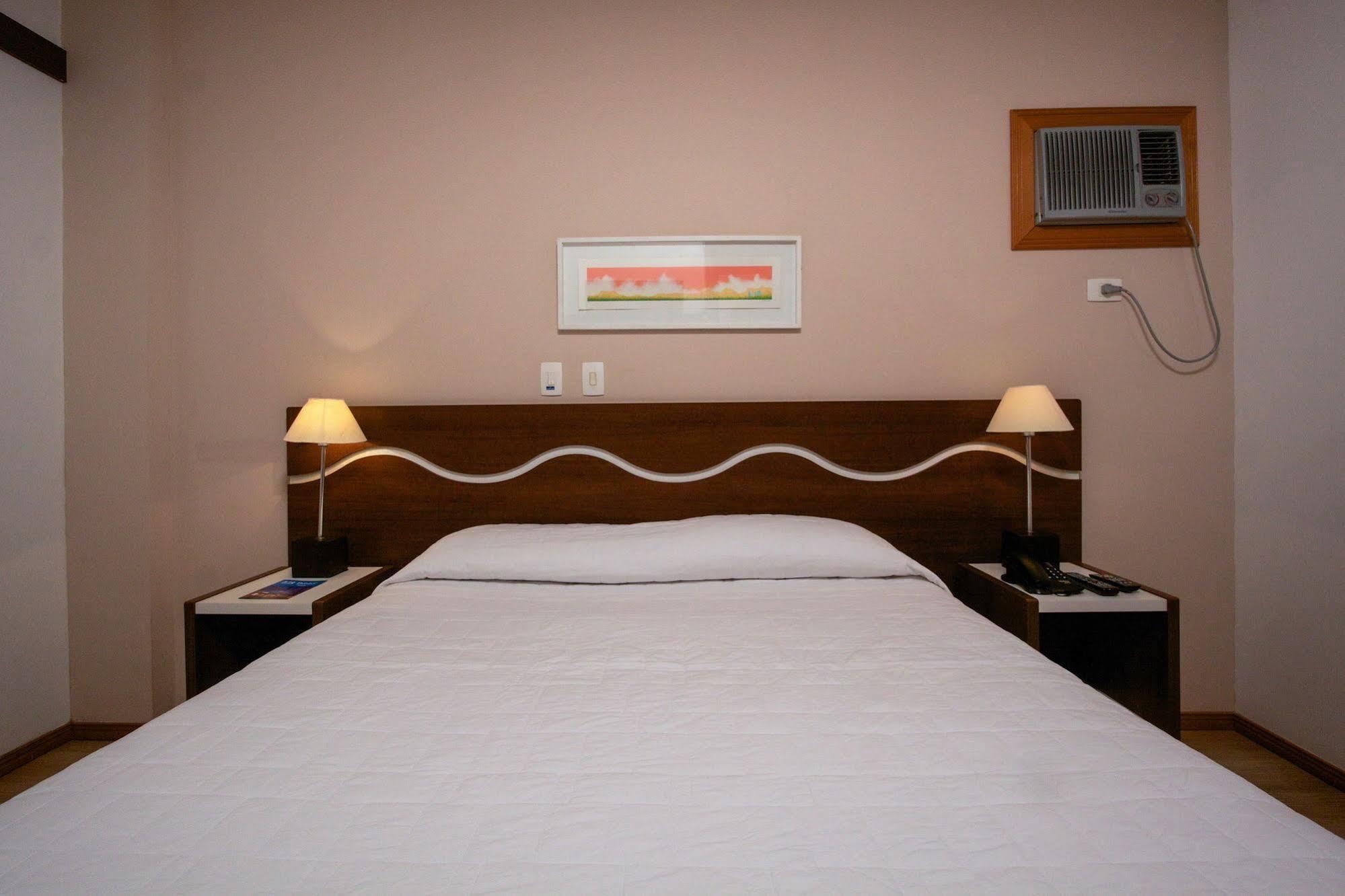 Bristol Centro Civico Curitiba Hotel Екстериор снимка